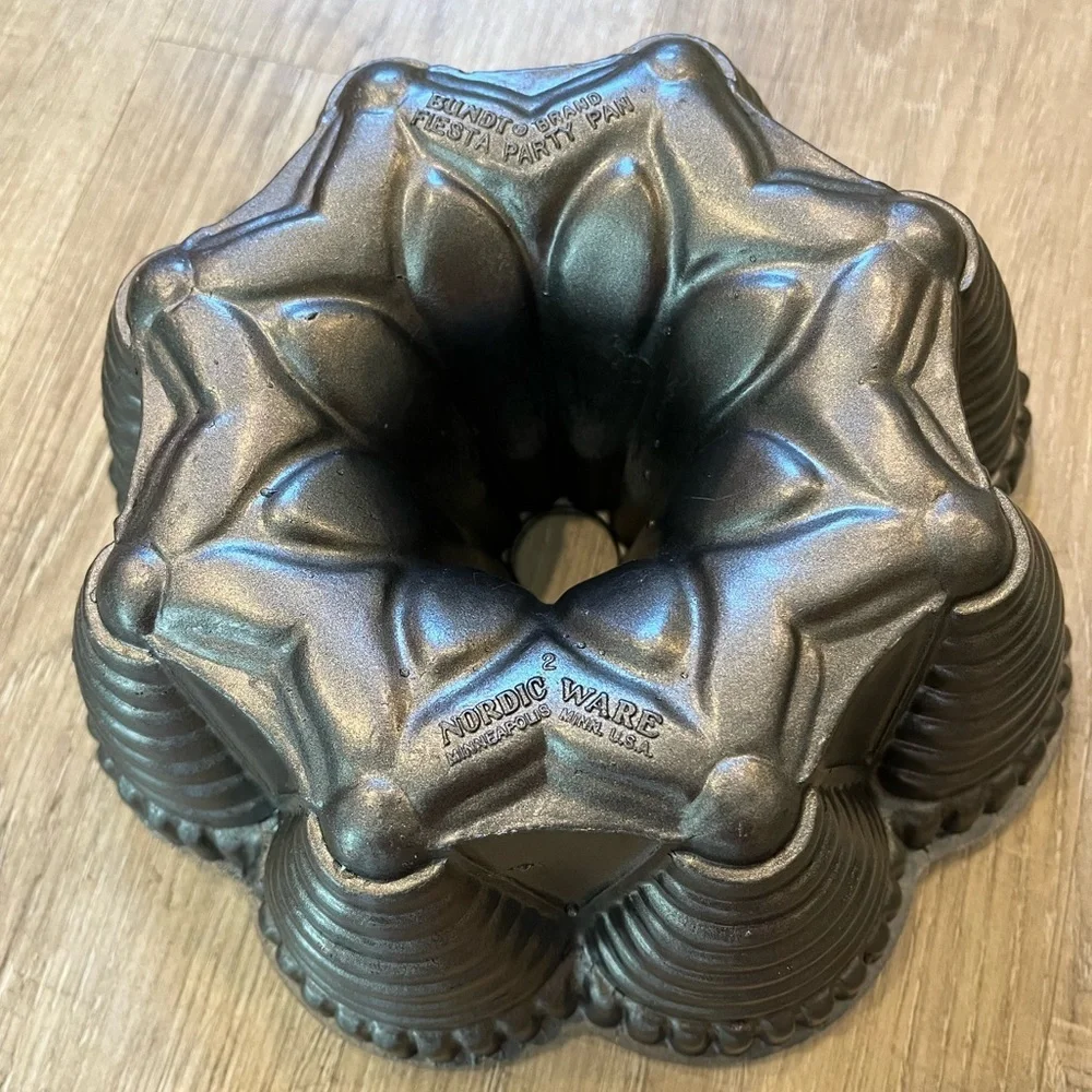 Nordic Ware Bundt Brand Fiesta Party Cake Pan Set of Two